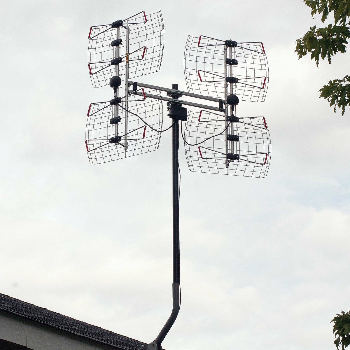 Antennas Direct 8-Element Bowtie UHF Outdoor Hdtv Antenna - 2