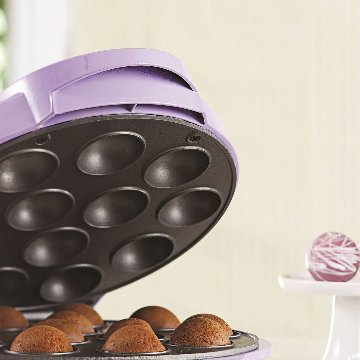 Brentwood Just for Fun Nonstick Electric Cake Pop Maker - 12