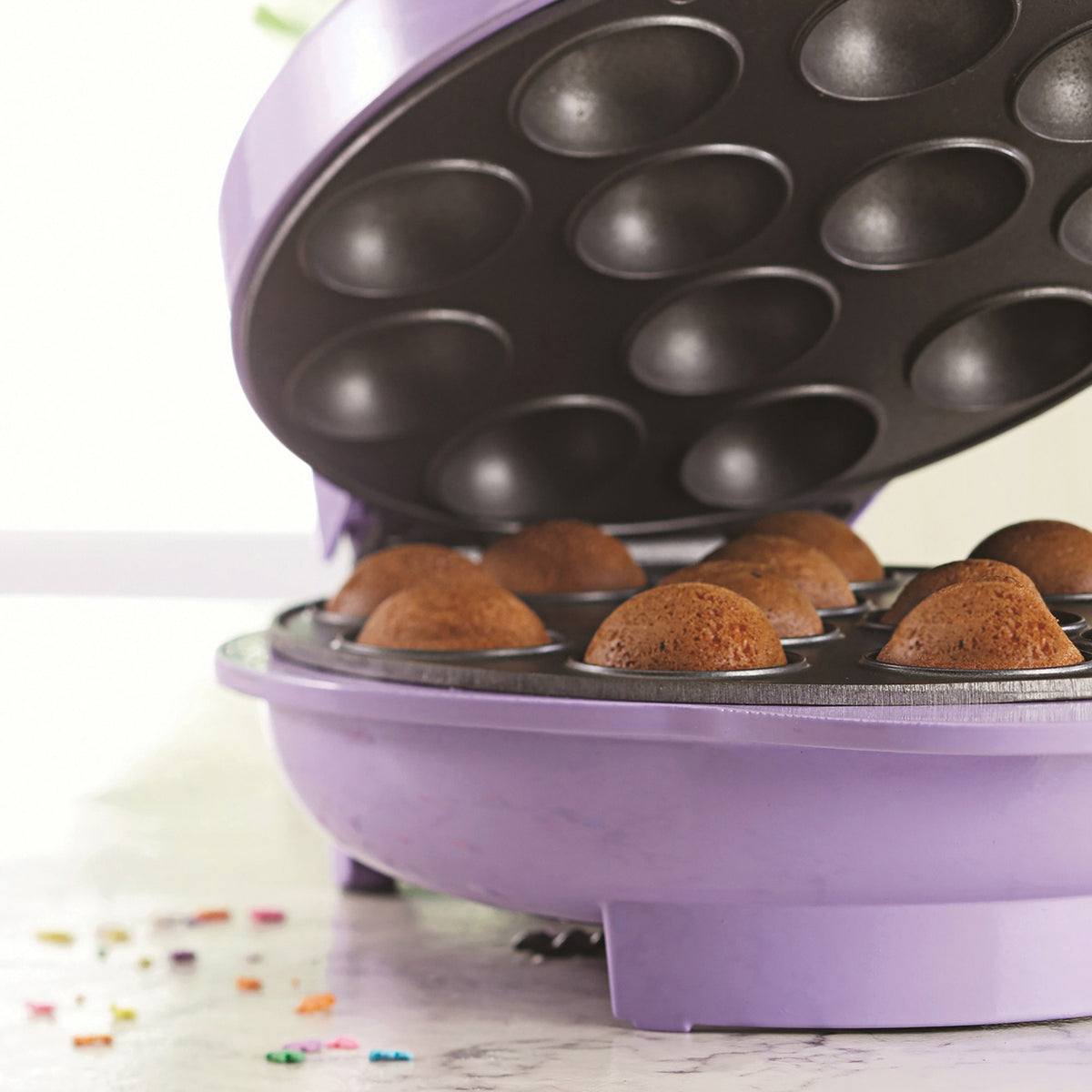 Brentwood Just for Fun Nonstick Electric Cake Pop Maker - 17