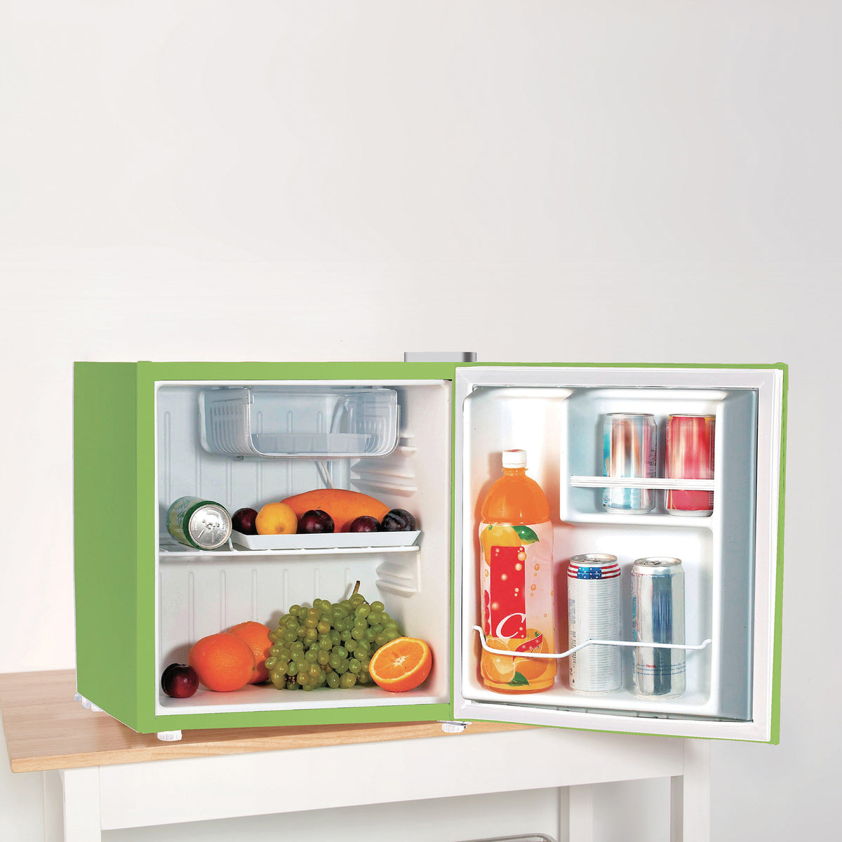 Frigidaire 1.6-Cu.-Ft. 50-Watt Compact Refrigerator (Green) - 4