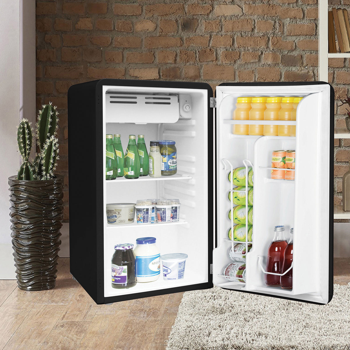 Frigidaire 3.2-Cu.-Ft. 60-Watt Retro Compact Refrigerator (Black) - 6