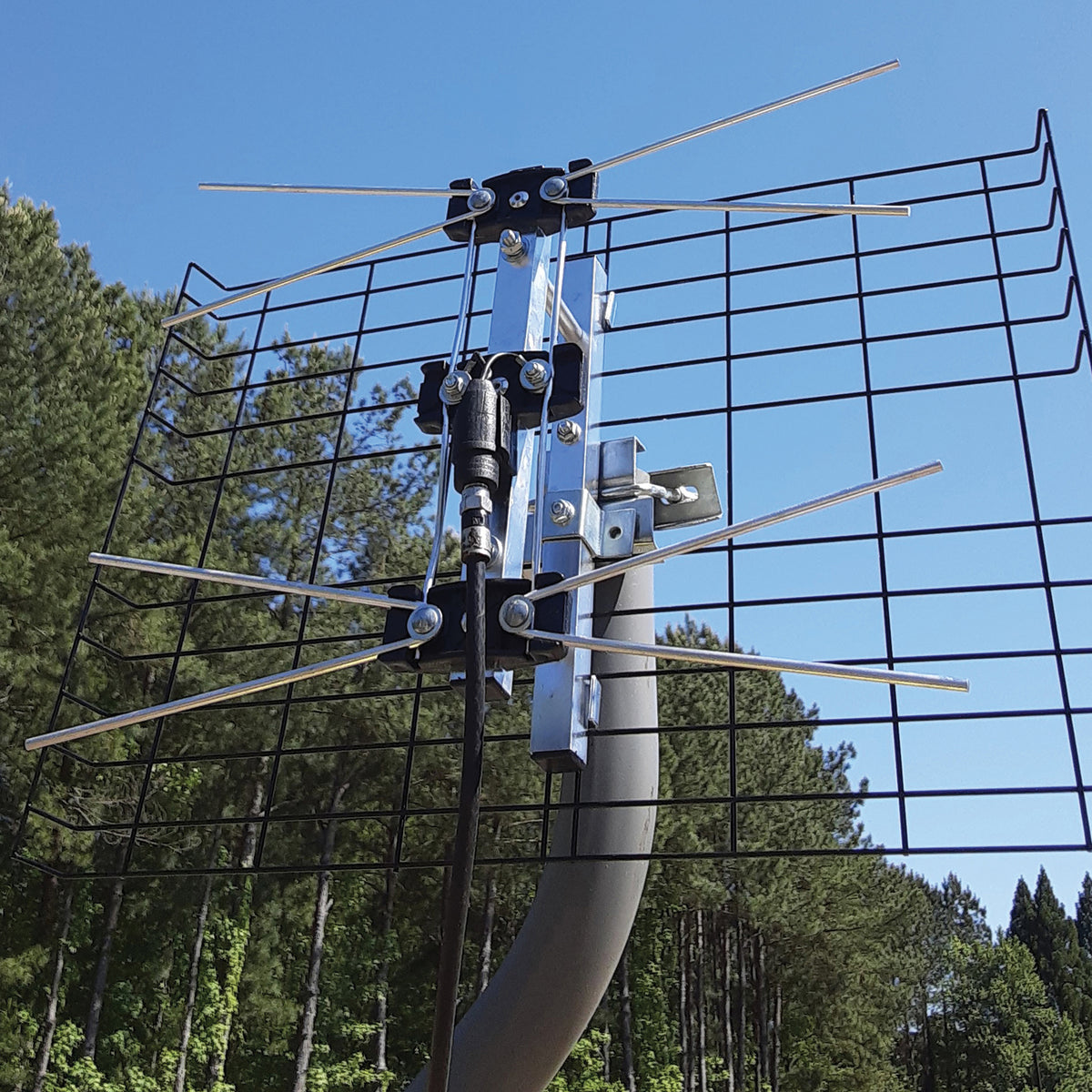 Eagle Aspen 2-Bay UHF Outdoor Antenna - 2