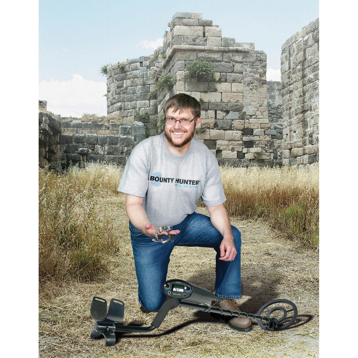 Bounty Hunter Tracker IV Metal Detector Kit - 3