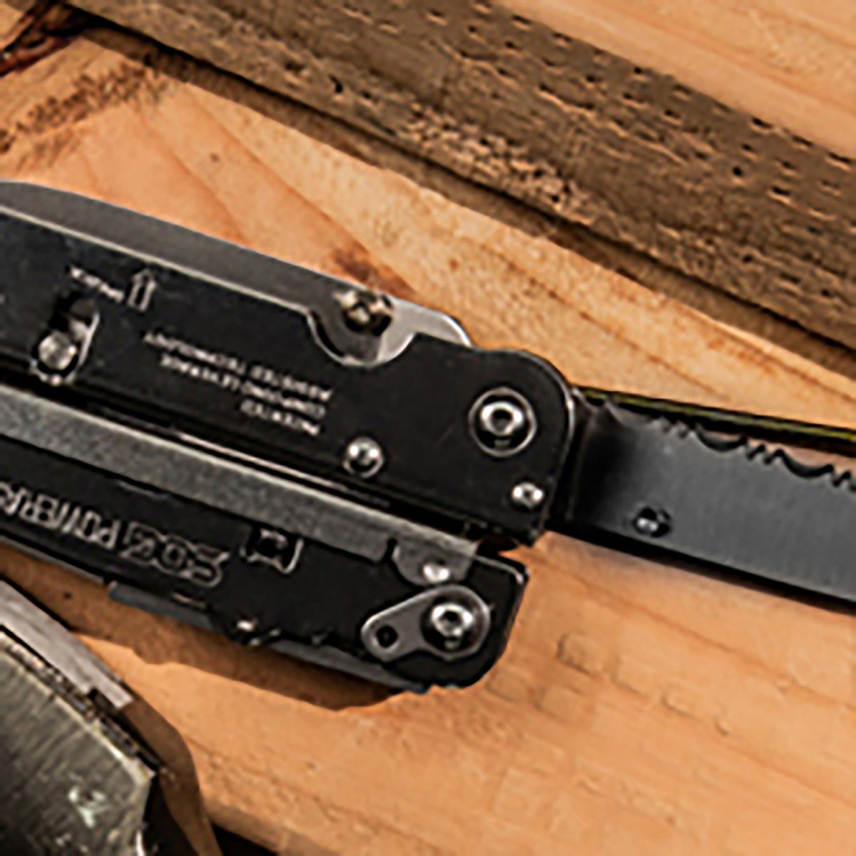 SOG PowerAssist 16-in-1 Multi-Tool - 9