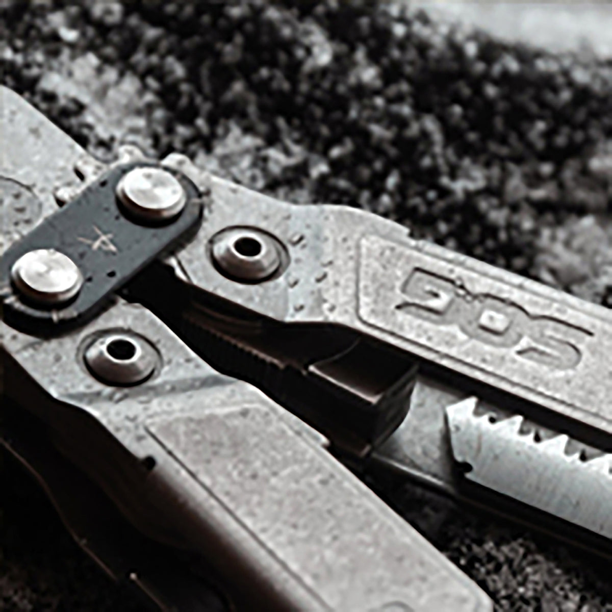 SOG PowerAccess 18-in-1 Multi-Tool (Silver) - 9
