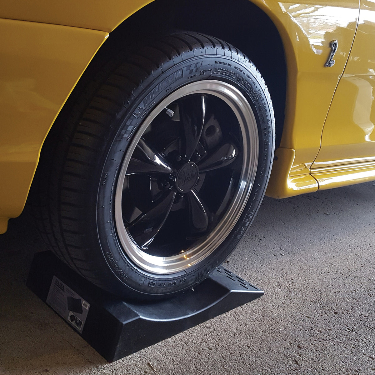 Maxsa Innovations Park Right Flat-Free Tire Ramps - 7