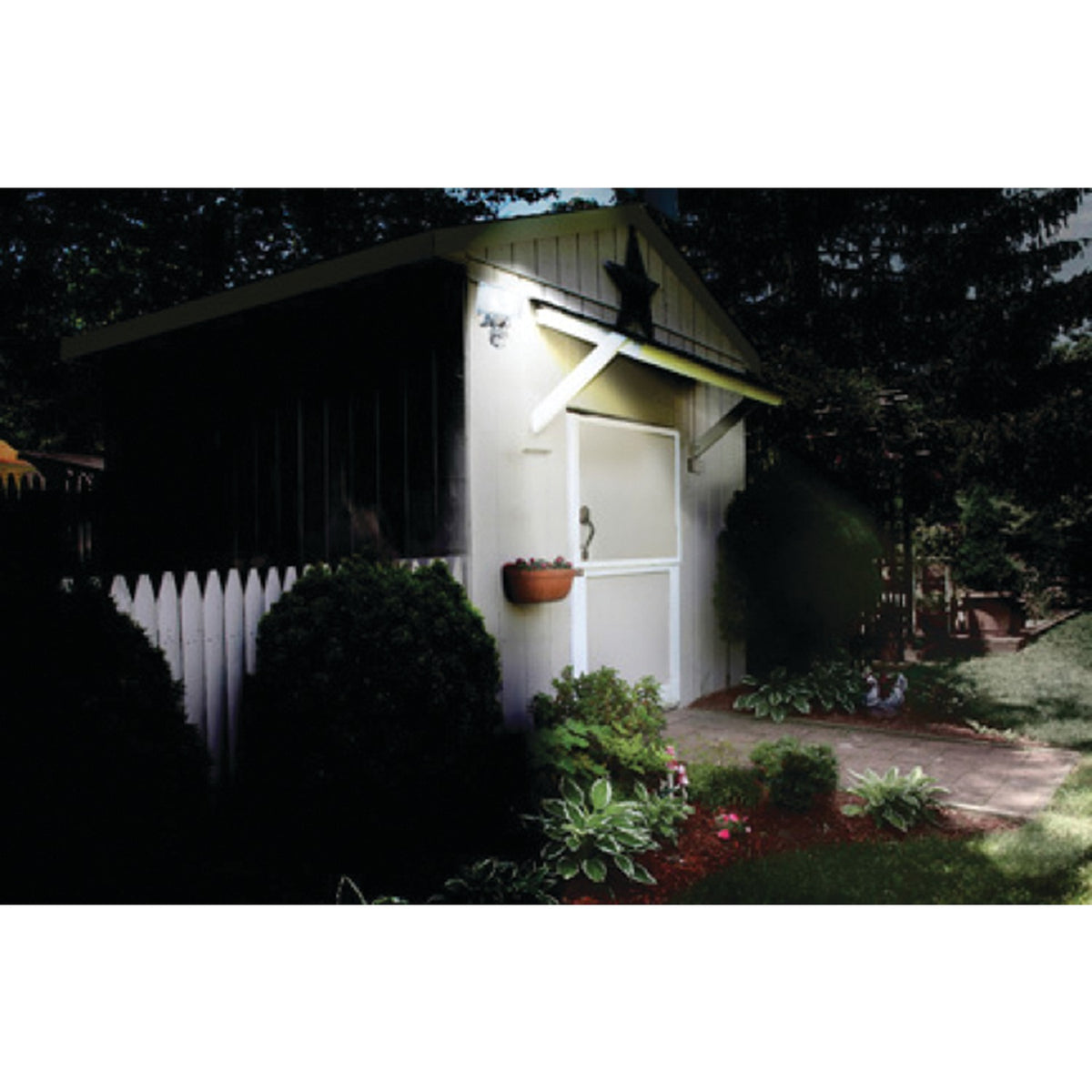 Maxsa Innovations Motion-Activated Solar LED Security Flood Light — Black - 5