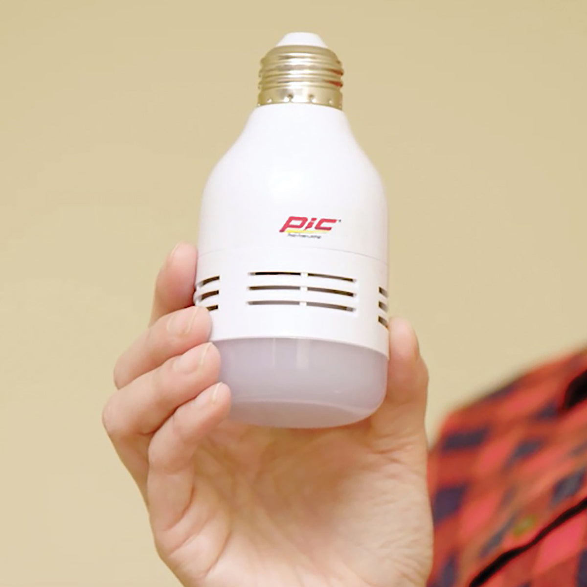 PIC Rodent Repeller LED Bulb - 3