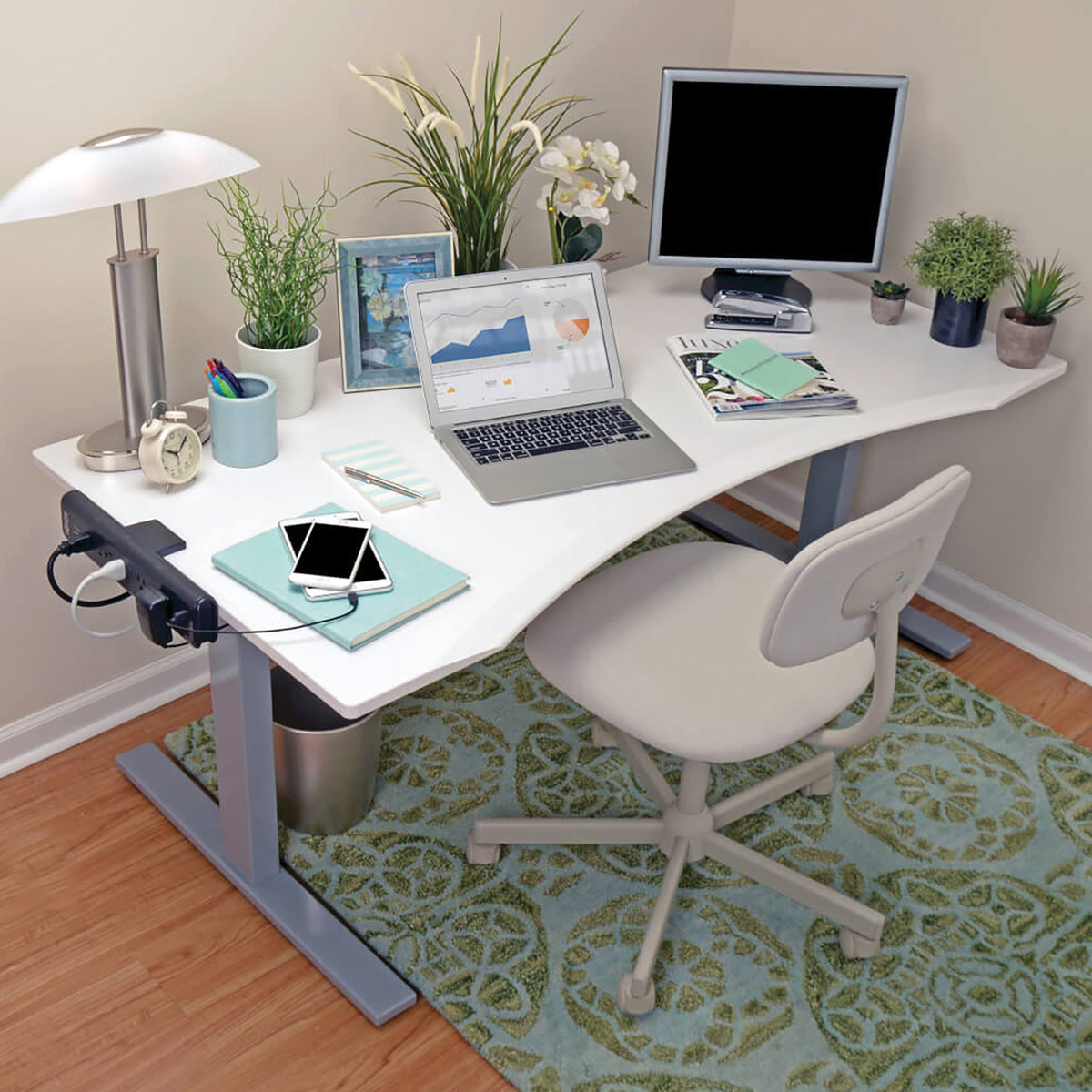 Tripp Lite by Eaton 6-AC Outlet and 2-USB Port 2,100-Joules Protect It! - 6